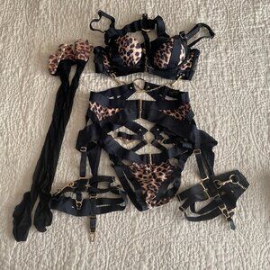 Honey Birdette Kukuro Leopard Full Set